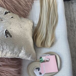 Blonde Halo Invisible Wire Hair Extensions
